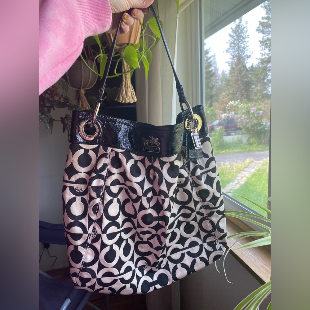 Vintage coach shoulder bag